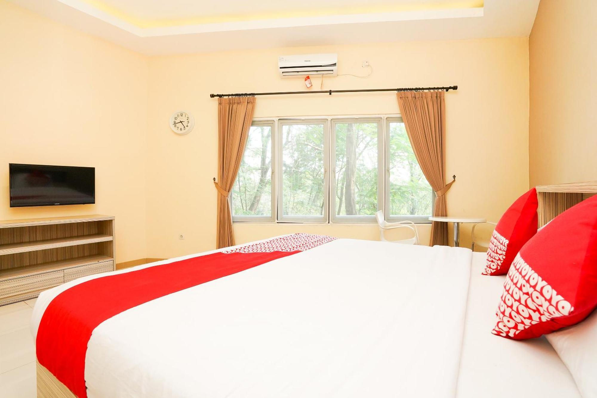 Super Oyo Capital O 175 K-60 Residence Surabaya Exterior foto