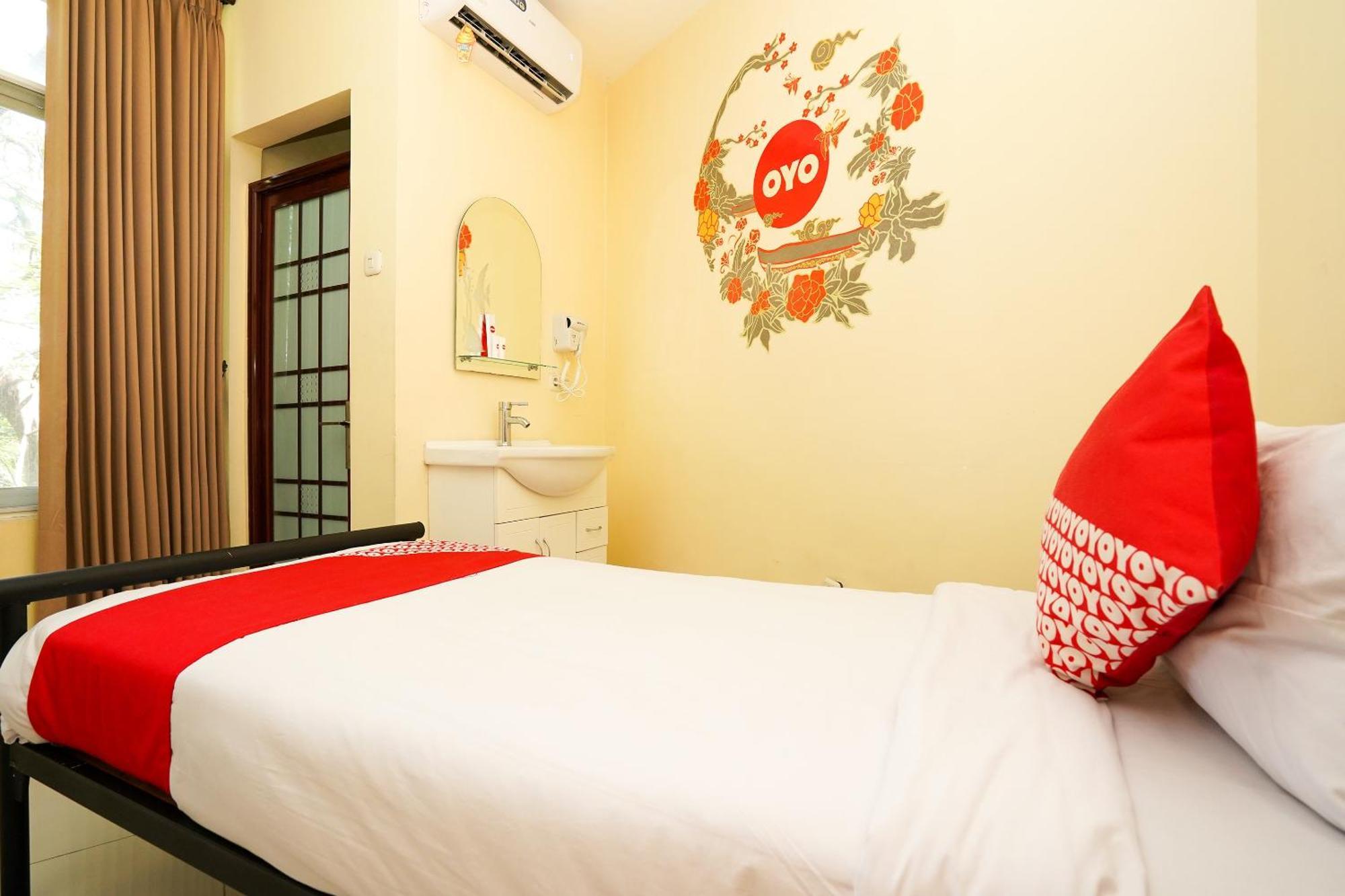 Super Oyo Capital O 175 K-60 Residence Surabaya Exterior foto