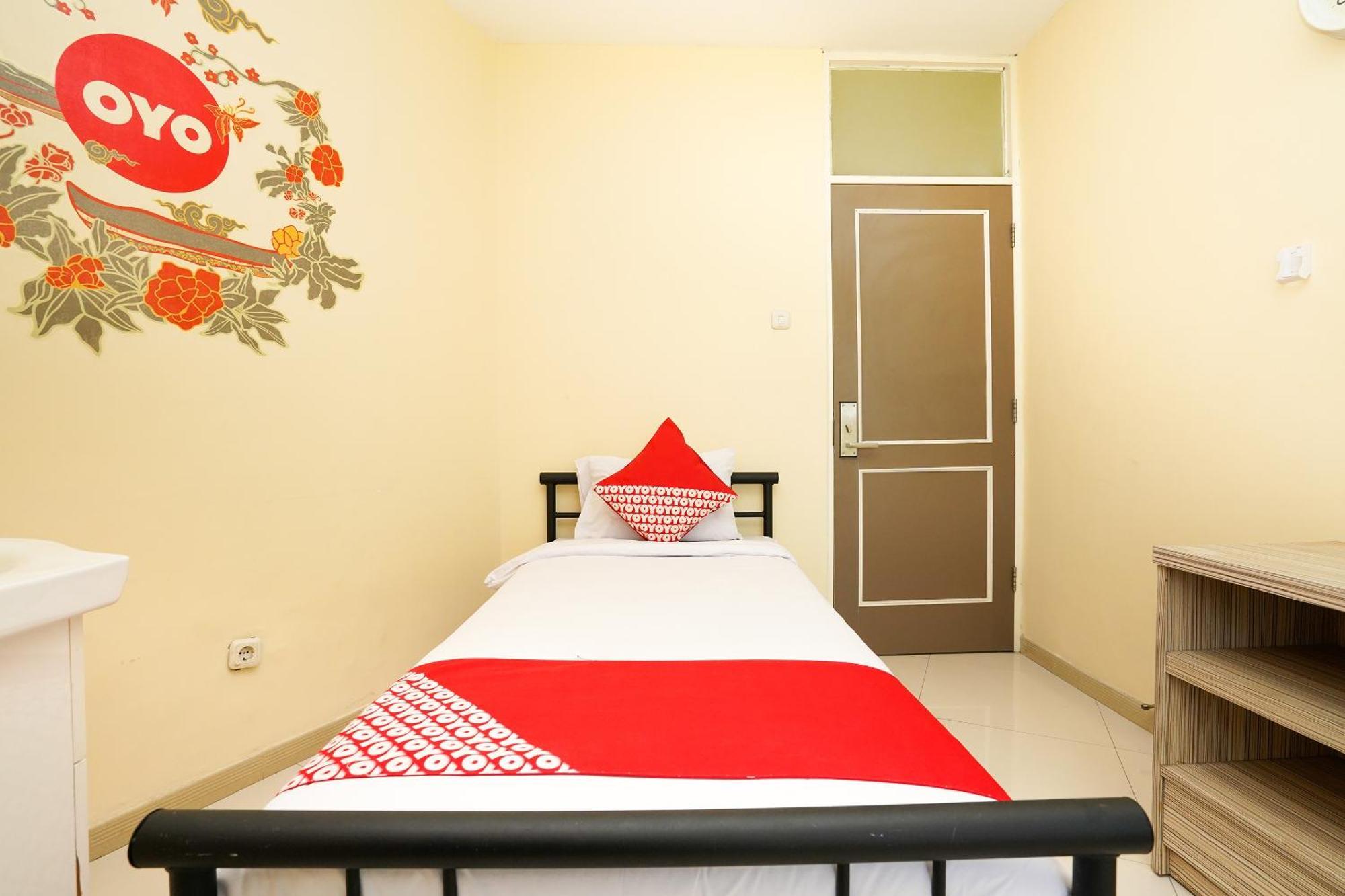 Super Oyo Capital O 175 K-60 Residence Surabaya Exterior foto