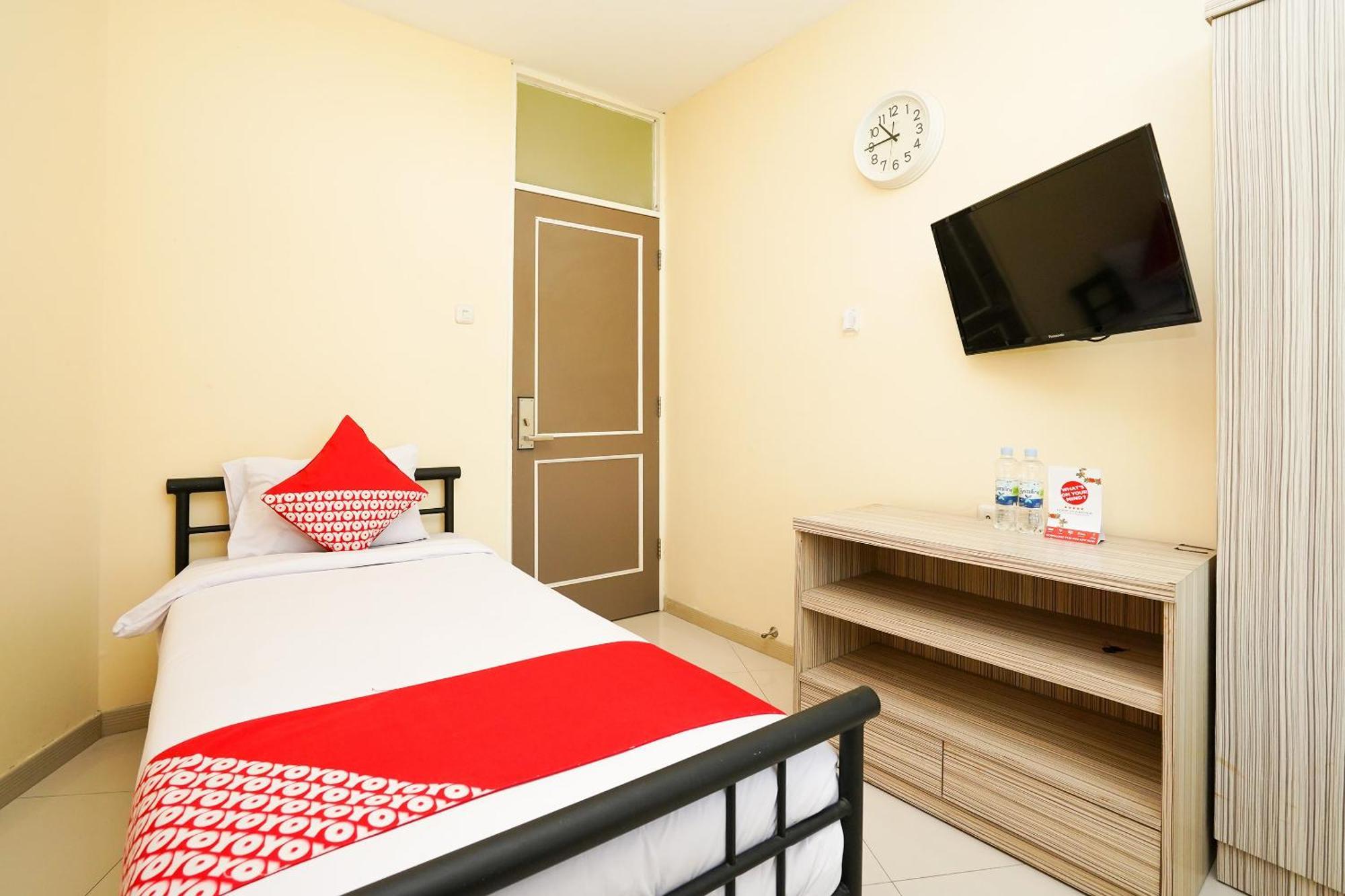 Super Oyo Capital O 175 K-60 Residence Surabaya Exterior foto