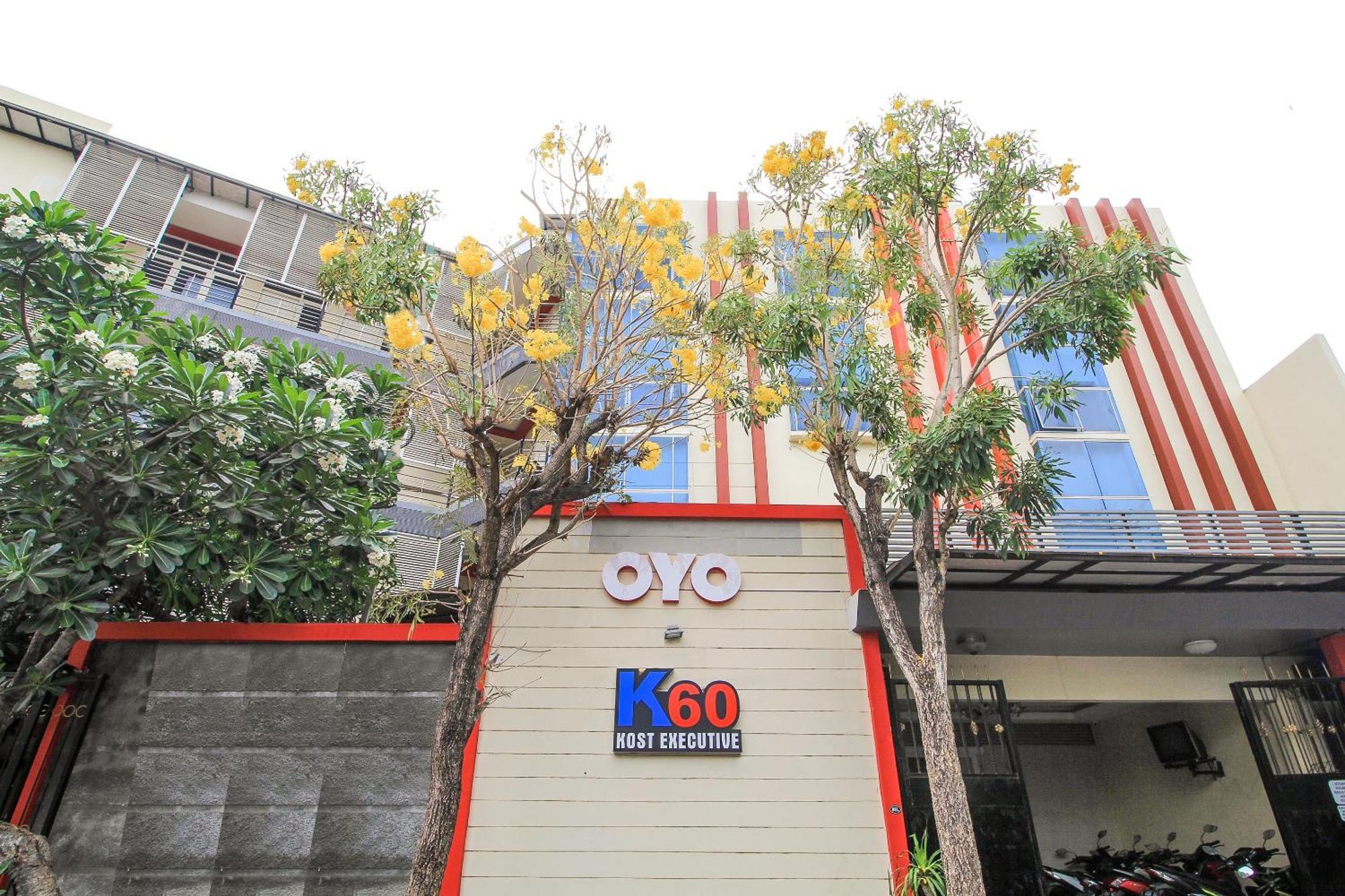 Super Oyo Capital O 175 K-60 Residence Surabaya Exterior foto